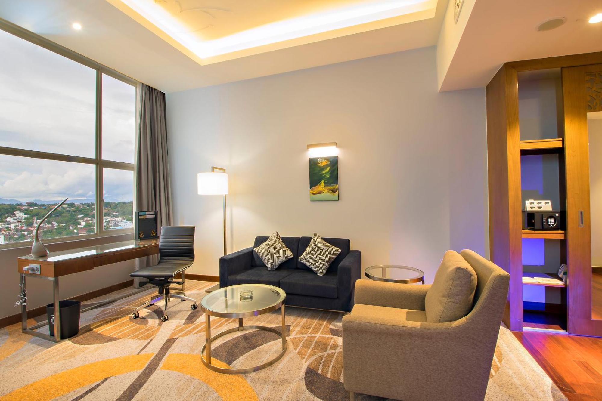 Four Points By Sheraton Hotel Manado